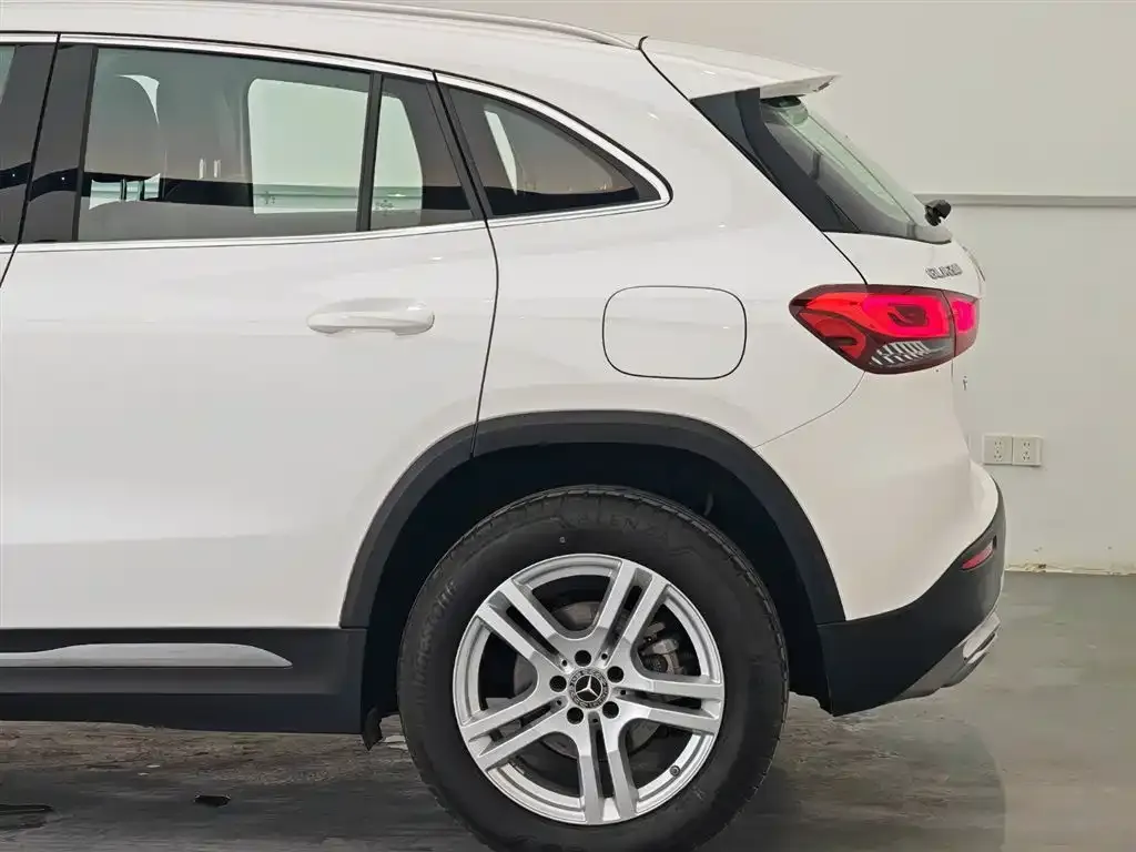 Mercedes-Benz GLA — фото 3