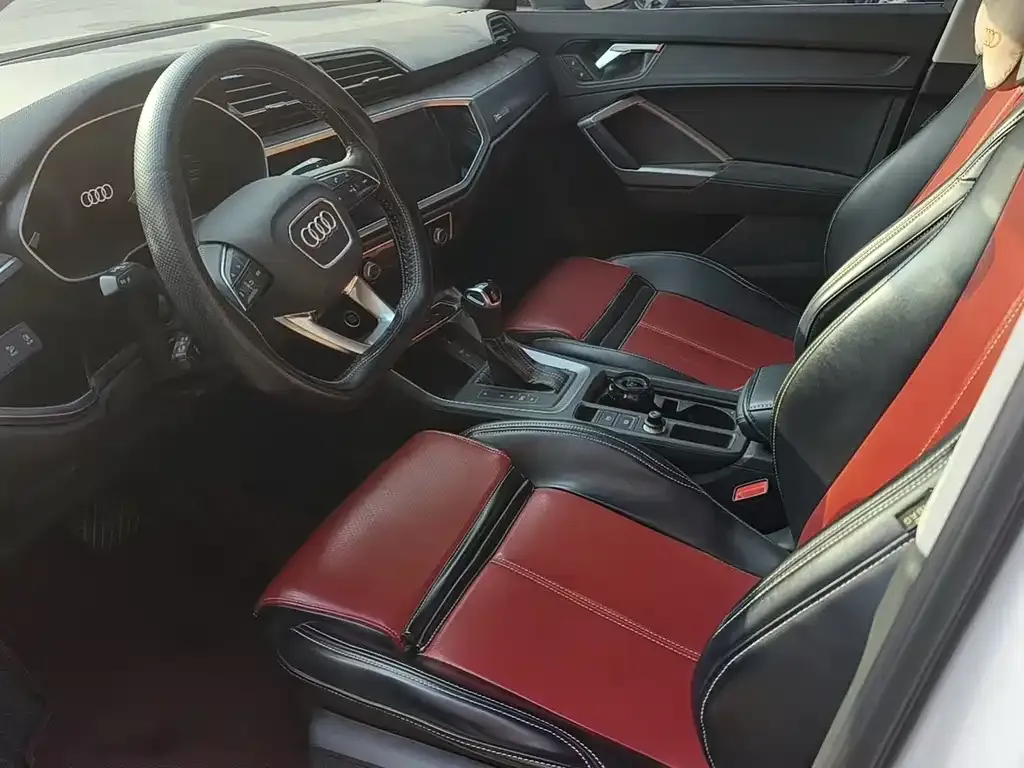Audi Q3 2021 из CN, фото 4