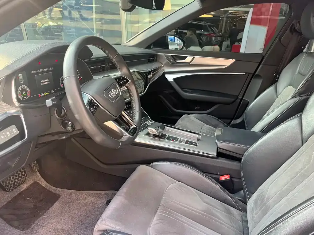 Audi A6L 2021 из CN, фото 3