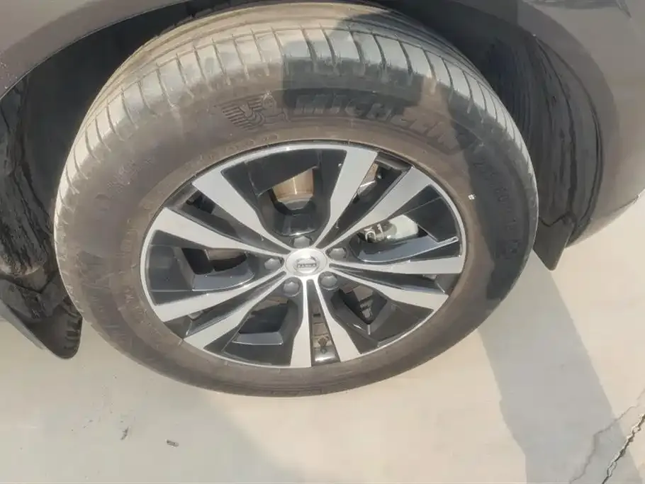 Volvo XC60 2022 из CN, фото 9
