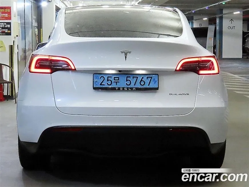 Tesla Model Y — фото 9