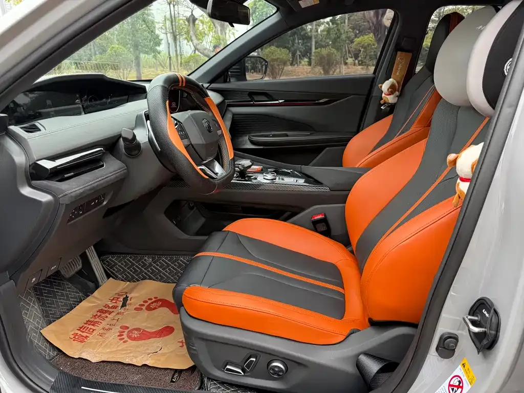 Changan UNI-V 2024 из CN, фото 4