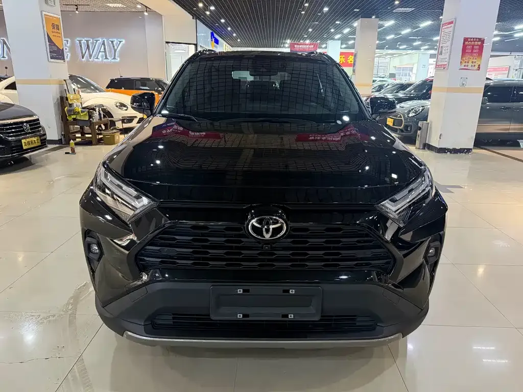 Toyota RAV4 2023 из CN, фото 7