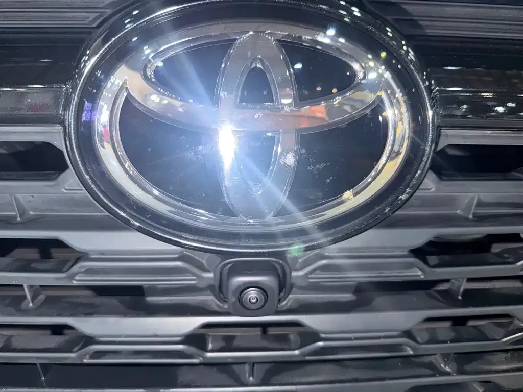 Toyota RAV4 2023 из CN, фото 6