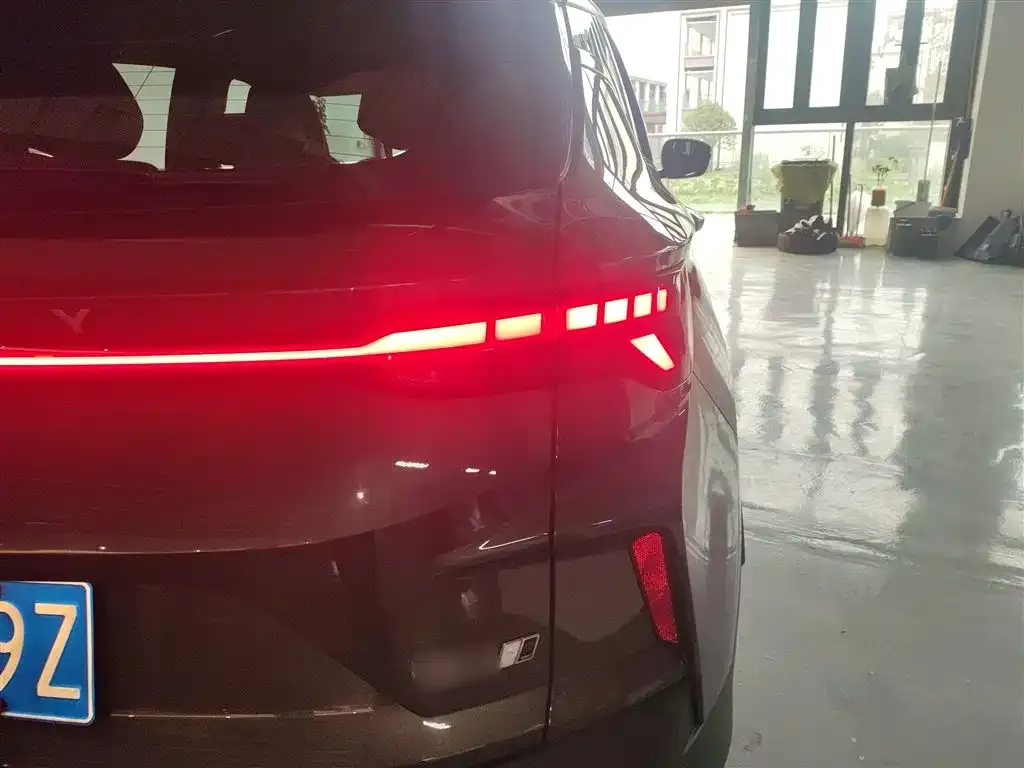 Geely Binyue 2023 из CN, фото 3