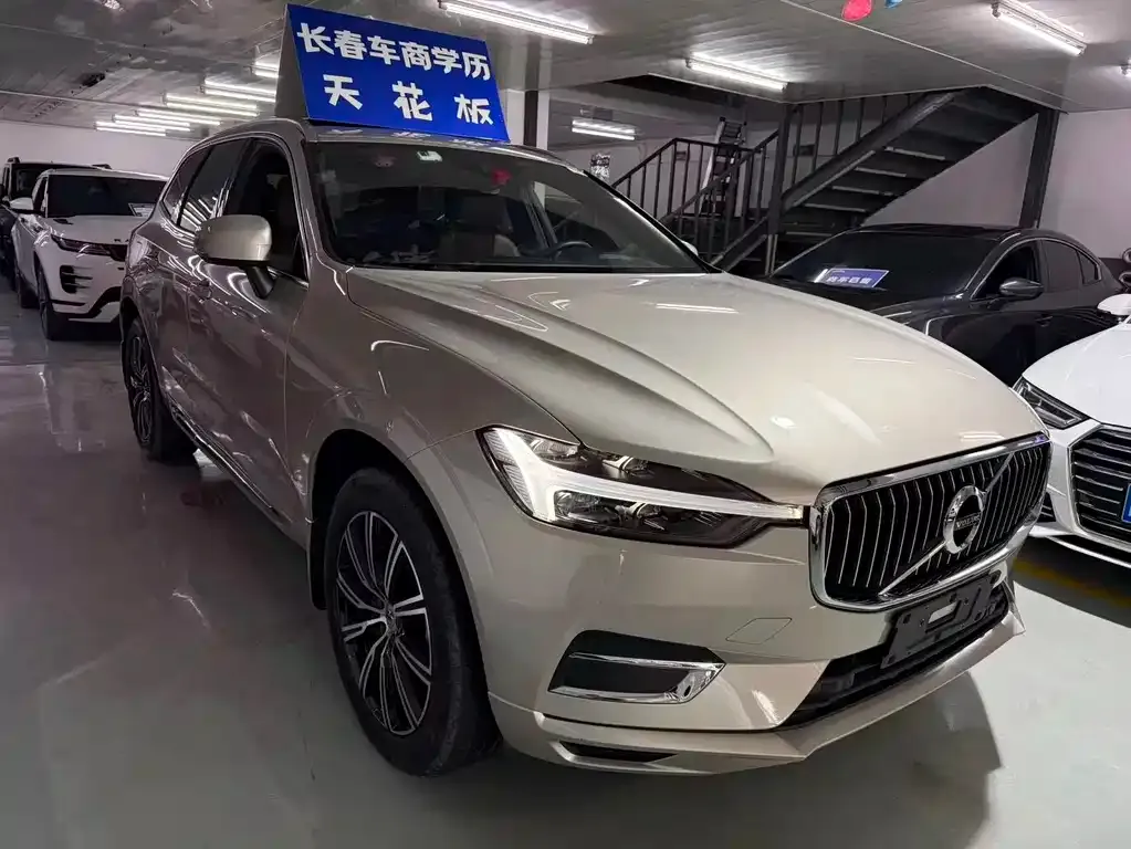 Volvo XC60 2021 из CN, фото 3