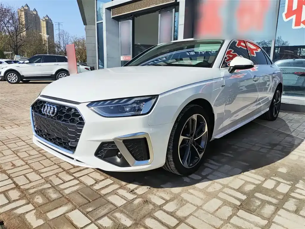 Audi A4L 2024 из CN, фото 1