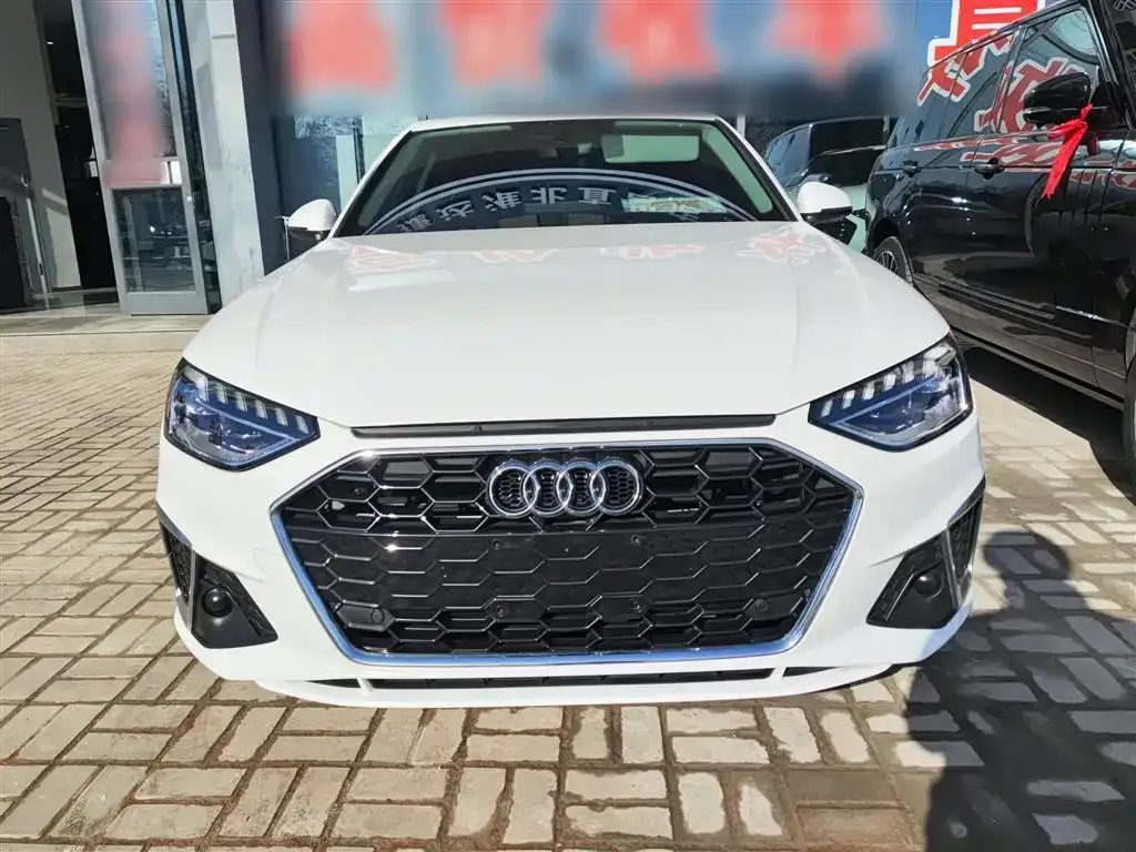 Audi A4L 2024 из CN, фото 8