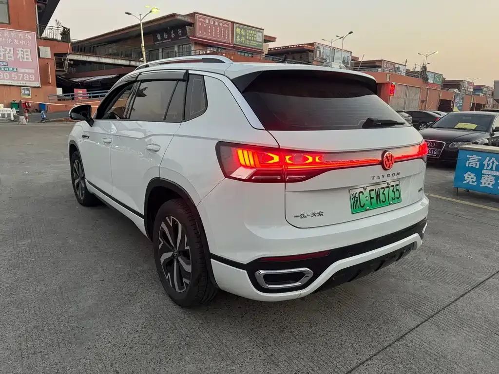 Volkswagen GTE PHEV 2024 из CN, фото 4