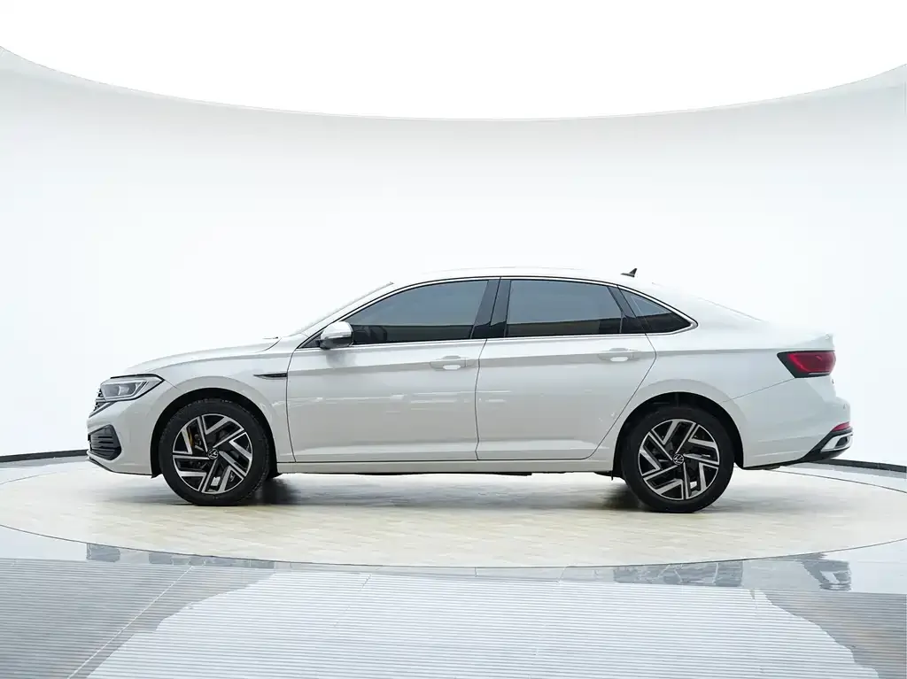 Volkswagen Sagitar 2023 из CN, фото 3