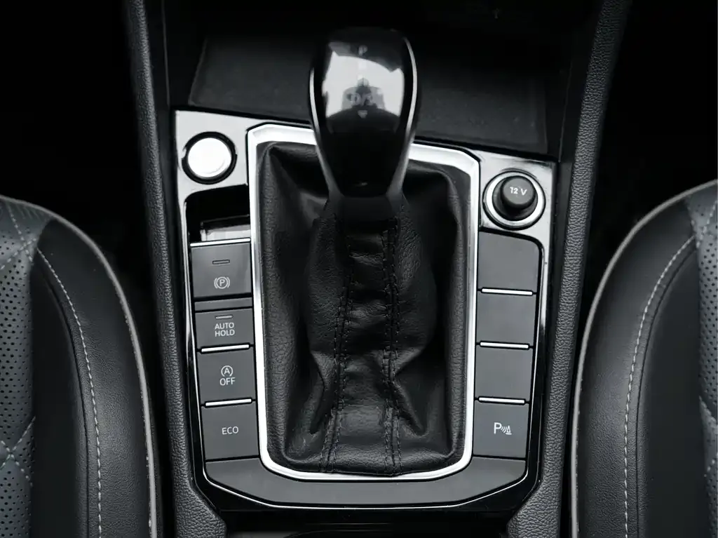 Volkswagen Sagitar 2023 из CN, фото 8