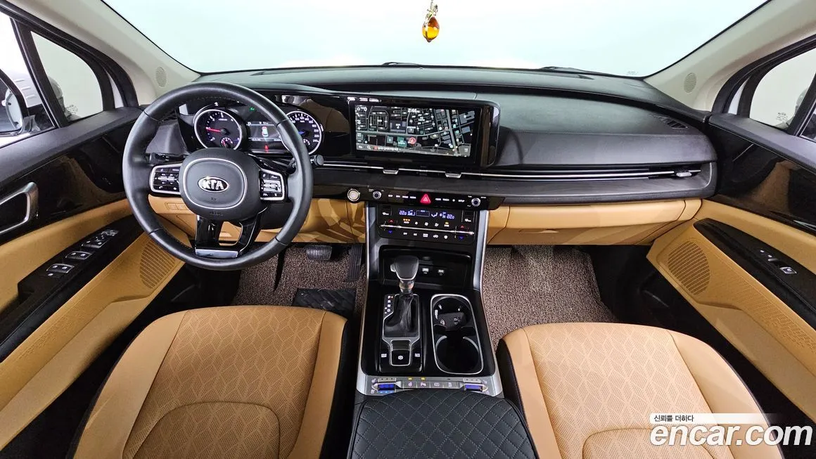 Kia Carnival — фото 4
