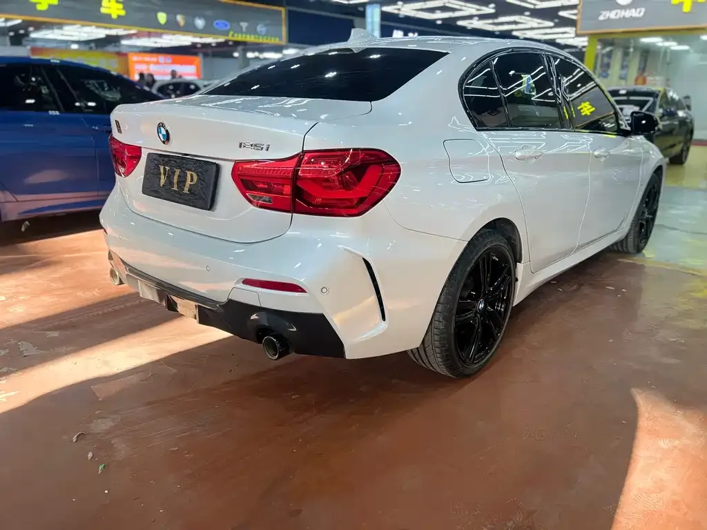 BMW 1 Series 2022 из CN, фото 9