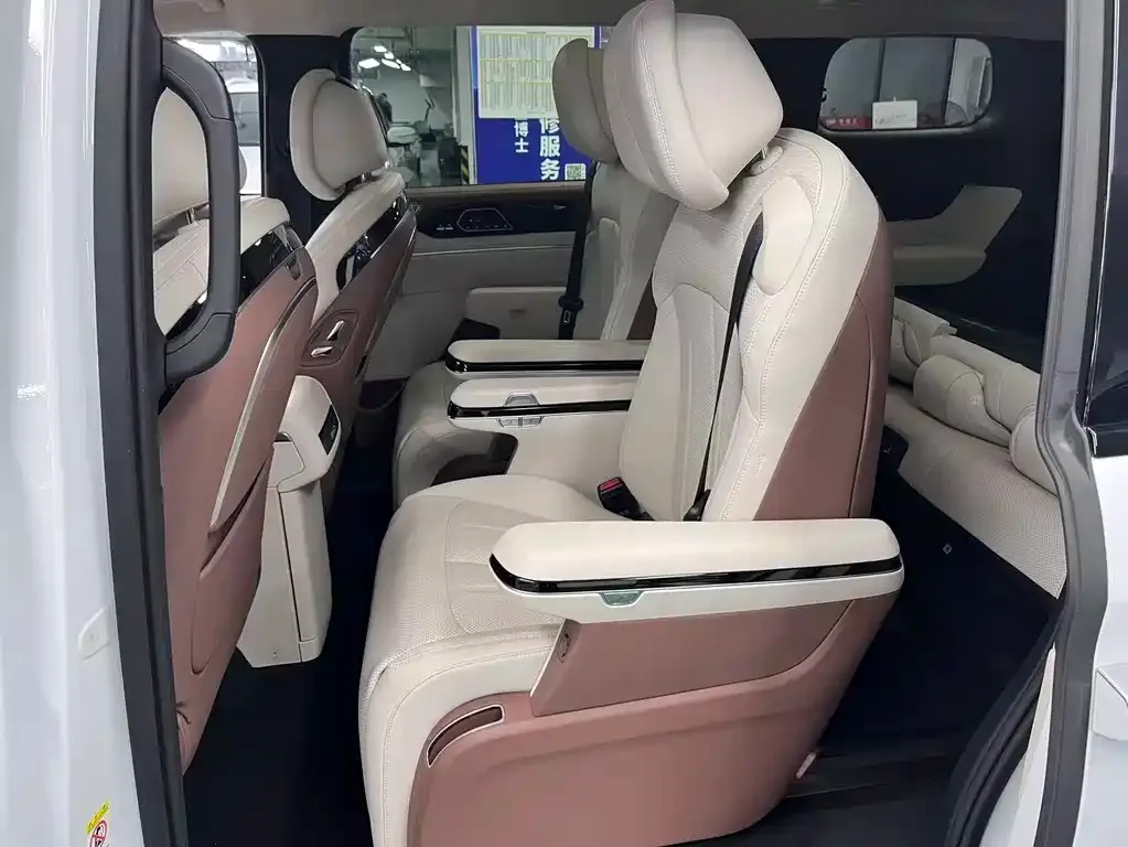 BYD Xia 2025 из CN, фото 5
