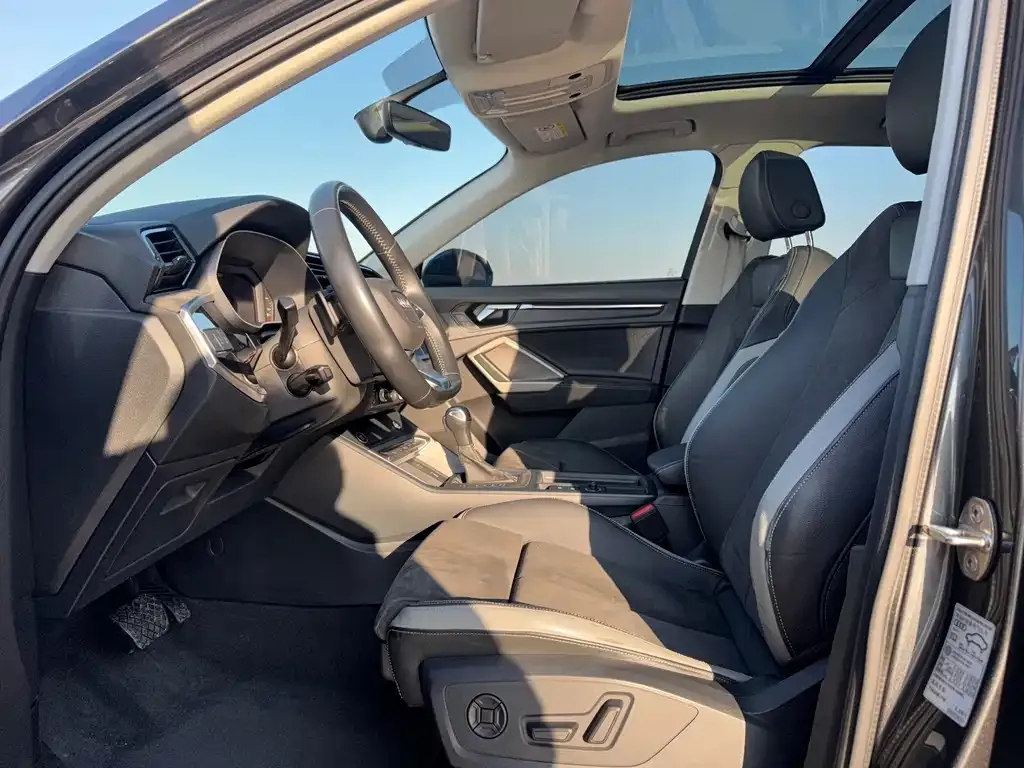 Audi Q3 2021 из CN, фото 5