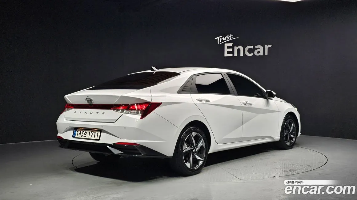Hyundai AVANTE — фото 7