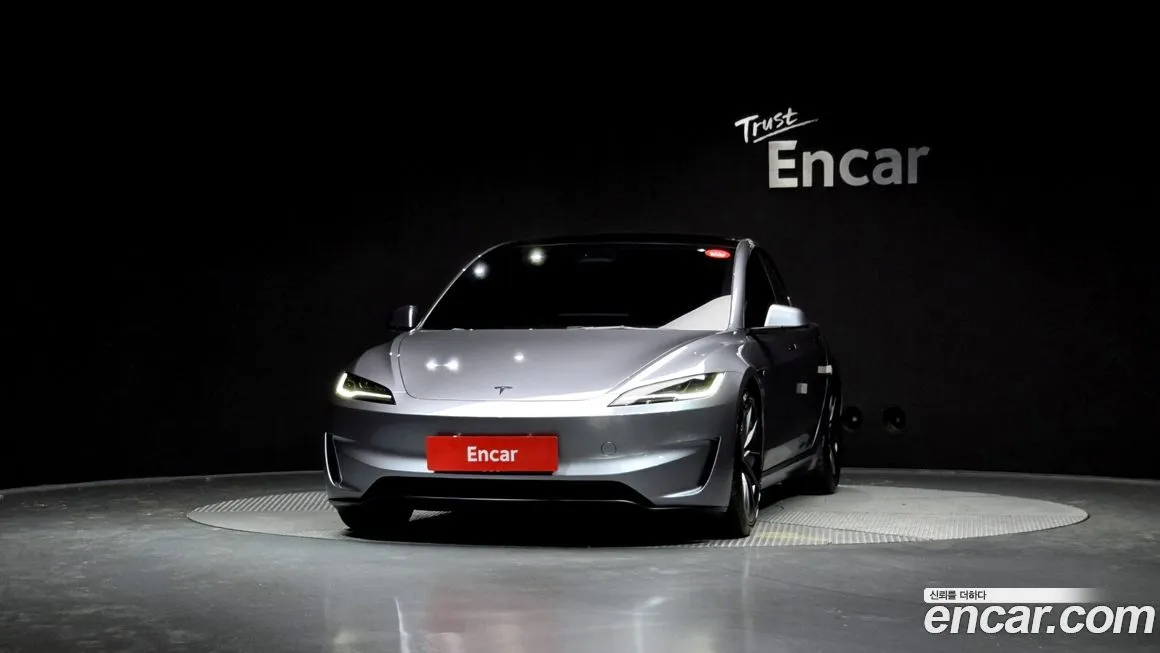 Tesla Model 3 2024 из KR, фото 3