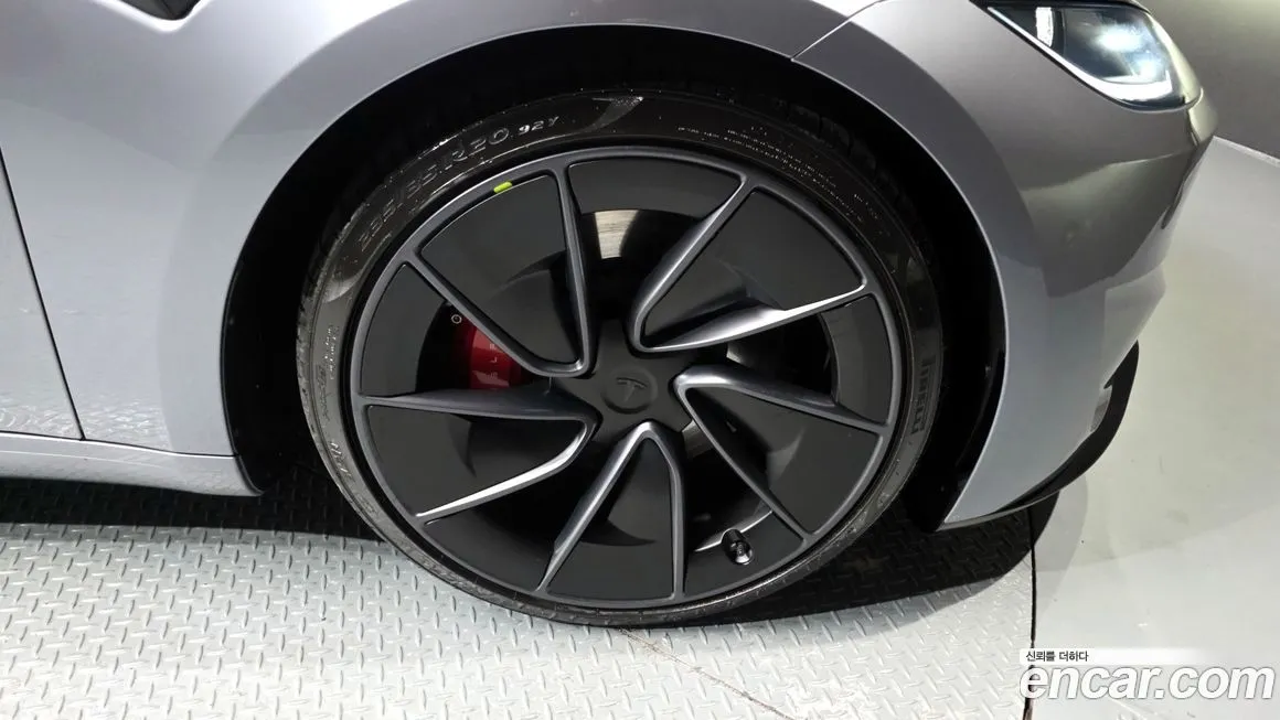 Tesla Model 3 2024 из KR, фото 9