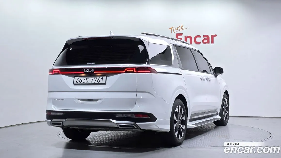 Kia Carnival — фото 2