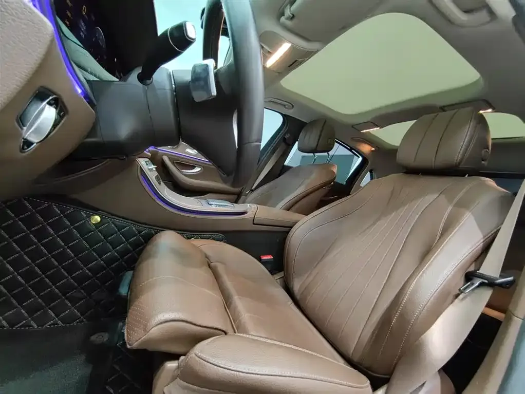 Mercedes-Benz E-Class 2022 из CN, фото 4