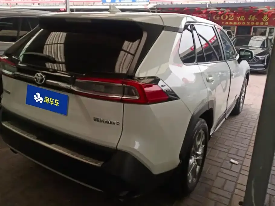 Toyota Wildlander 2024 из CN, фото 3