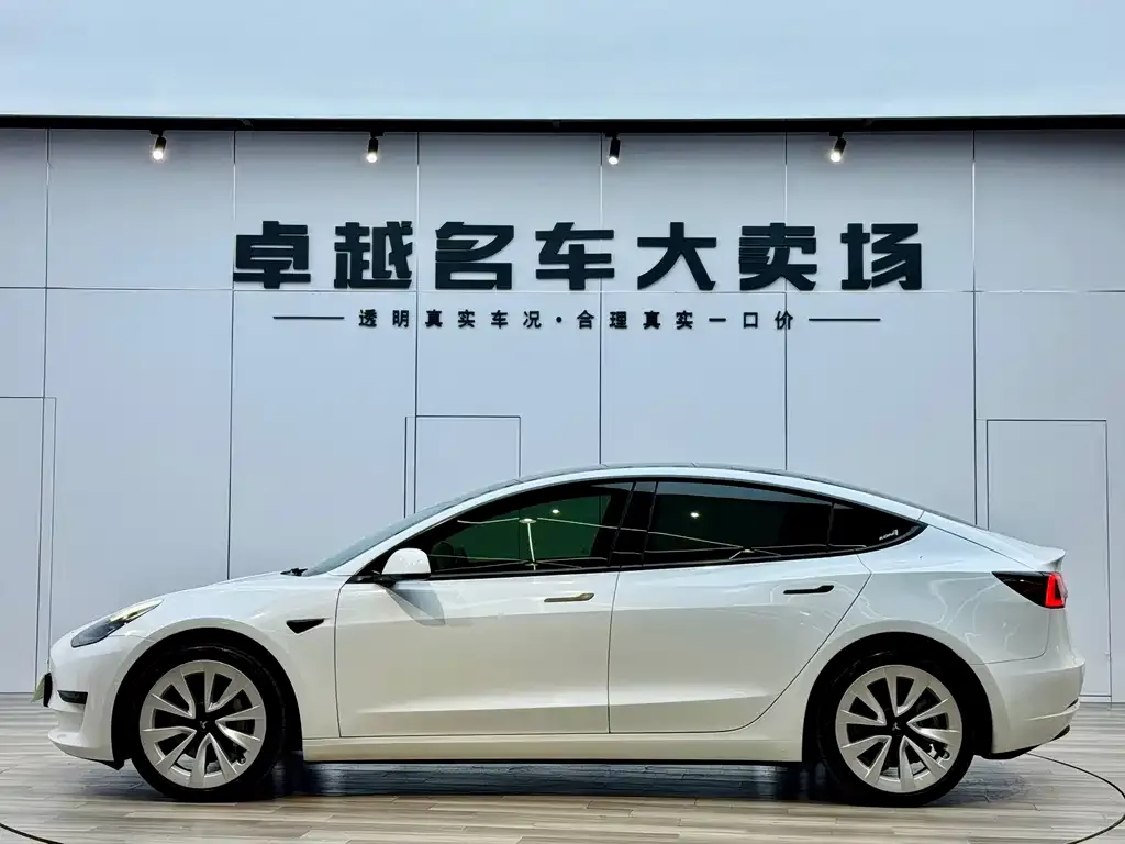 Tesla Model 3 2023 из CN, фото 4