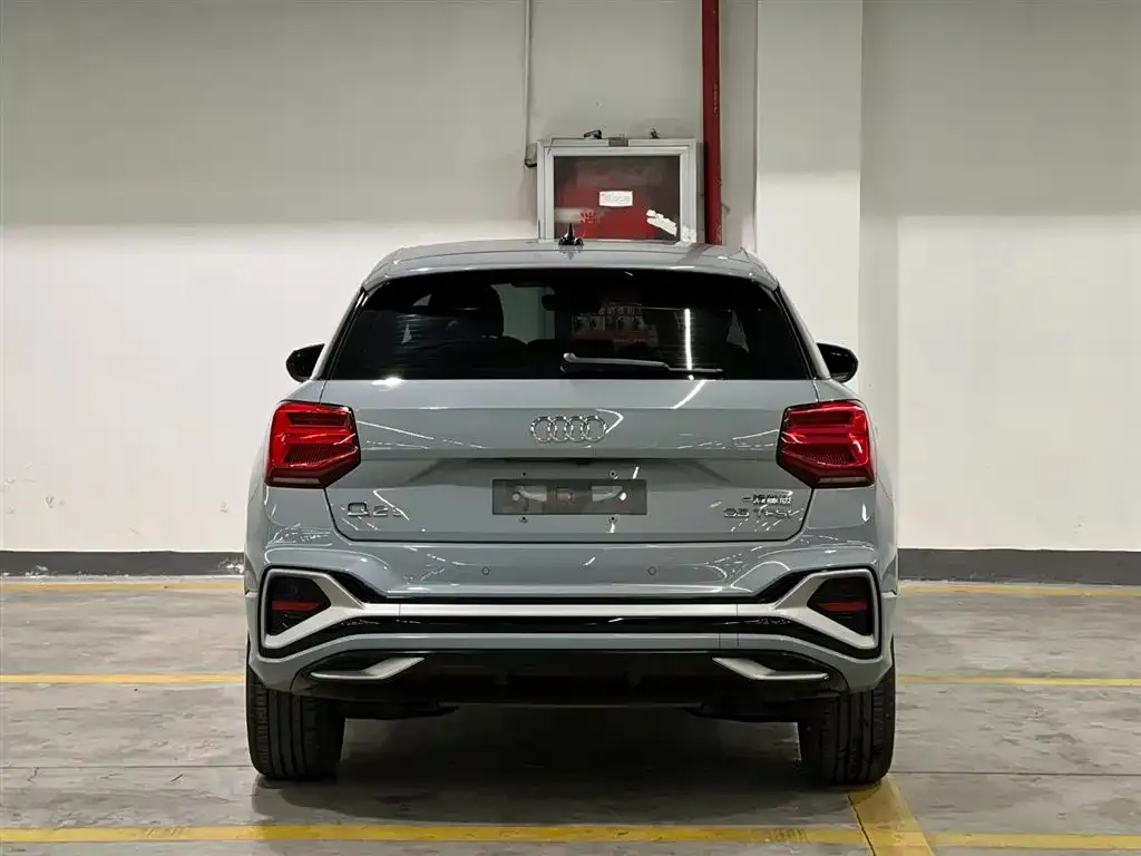 Audi Q2L — фото 3