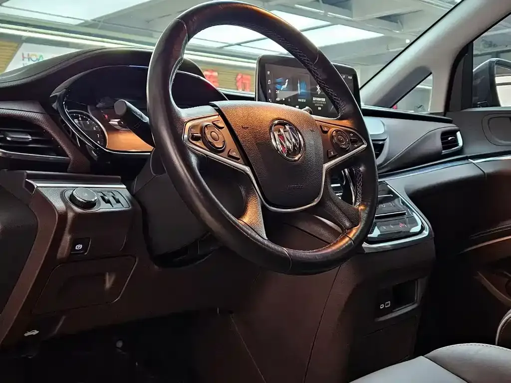 Buick GL8 2022 из CN, фото 3