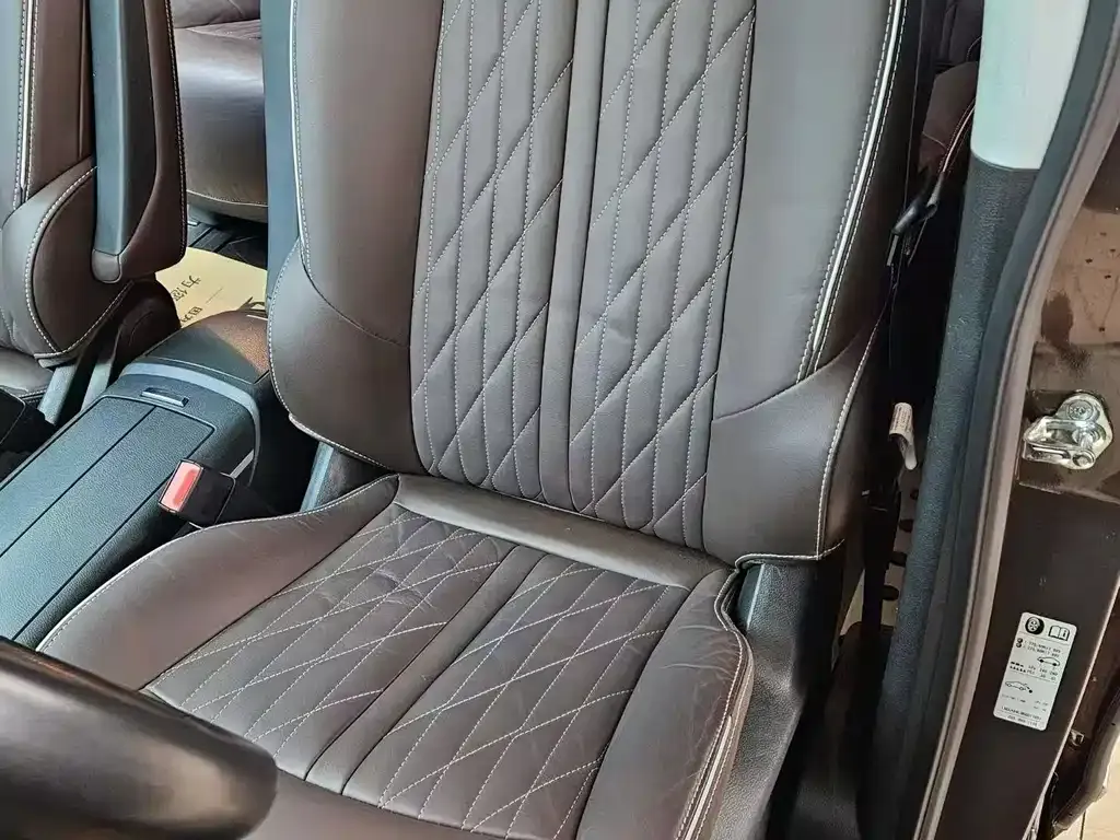 Buick GL8 2022 из CN, фото 7