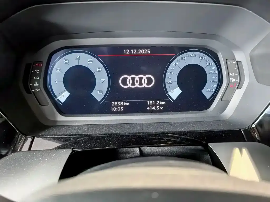 Audi A3 2024 из CN, фото 2