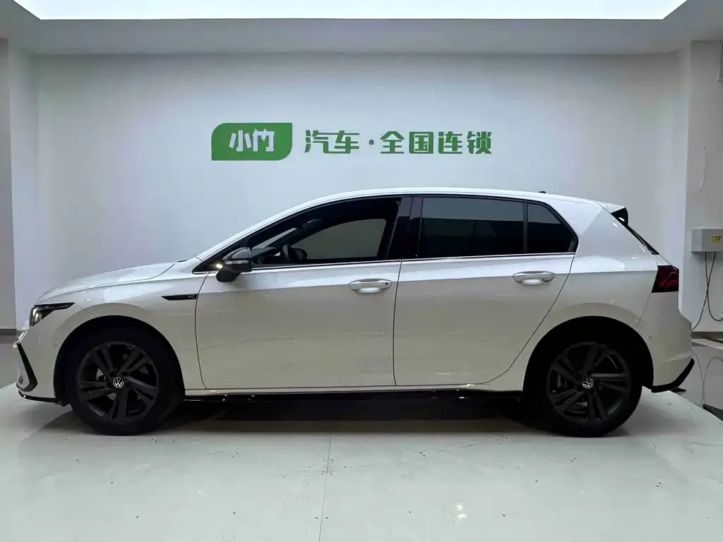 Volkswagen Golf 2022 из CN, фото 3