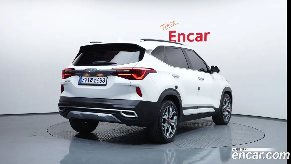 Kia Seltos 2023 из KR, фото 2
