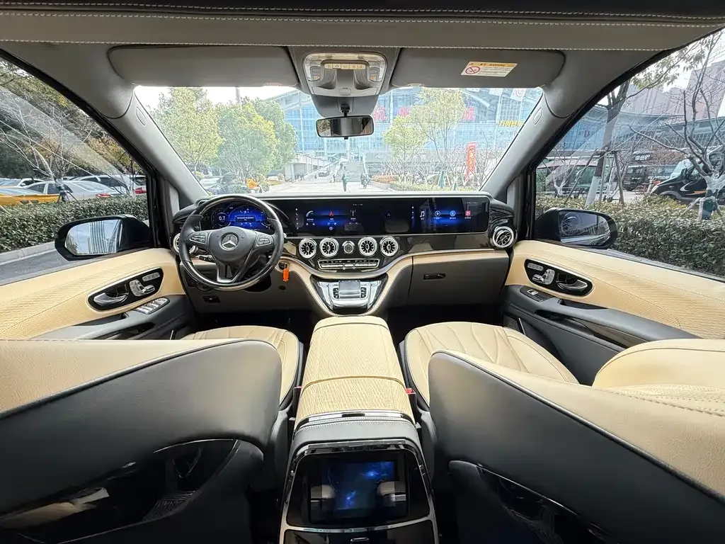 Mercedes-Benz Vito 2023 из CN, фото 8