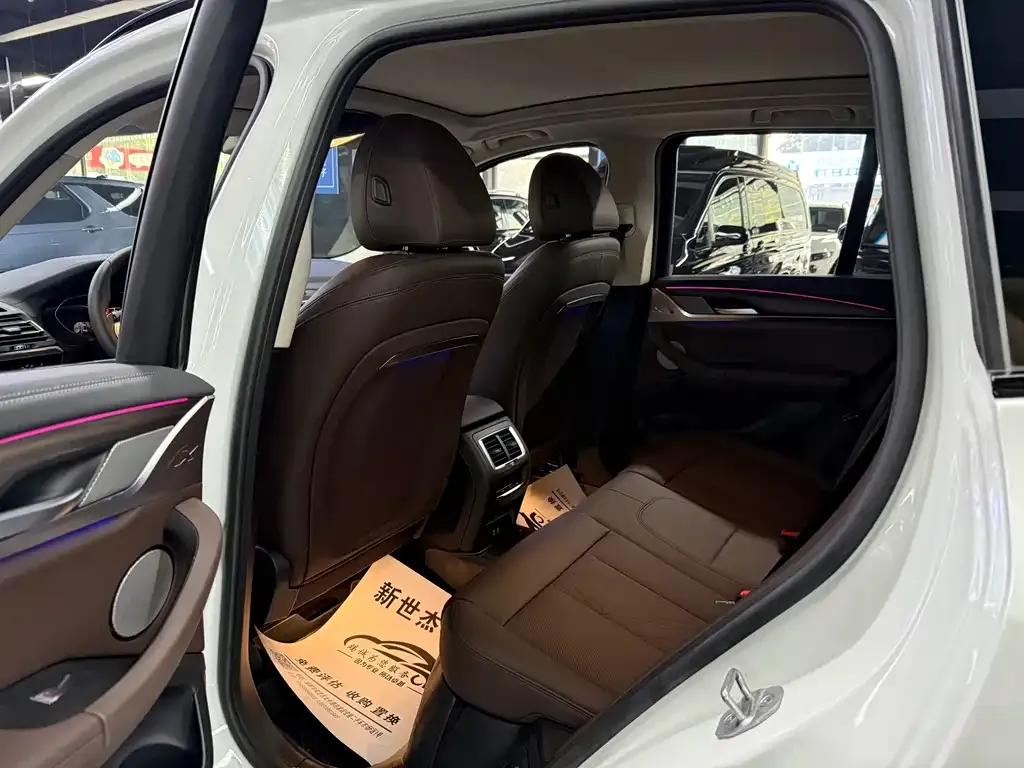 BMW X3 2021 из CN, фото 2