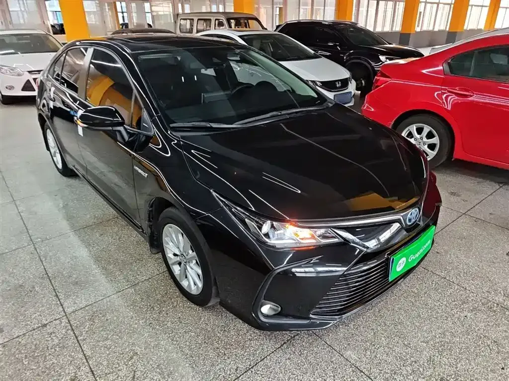 Toyota Corolla — фото 4