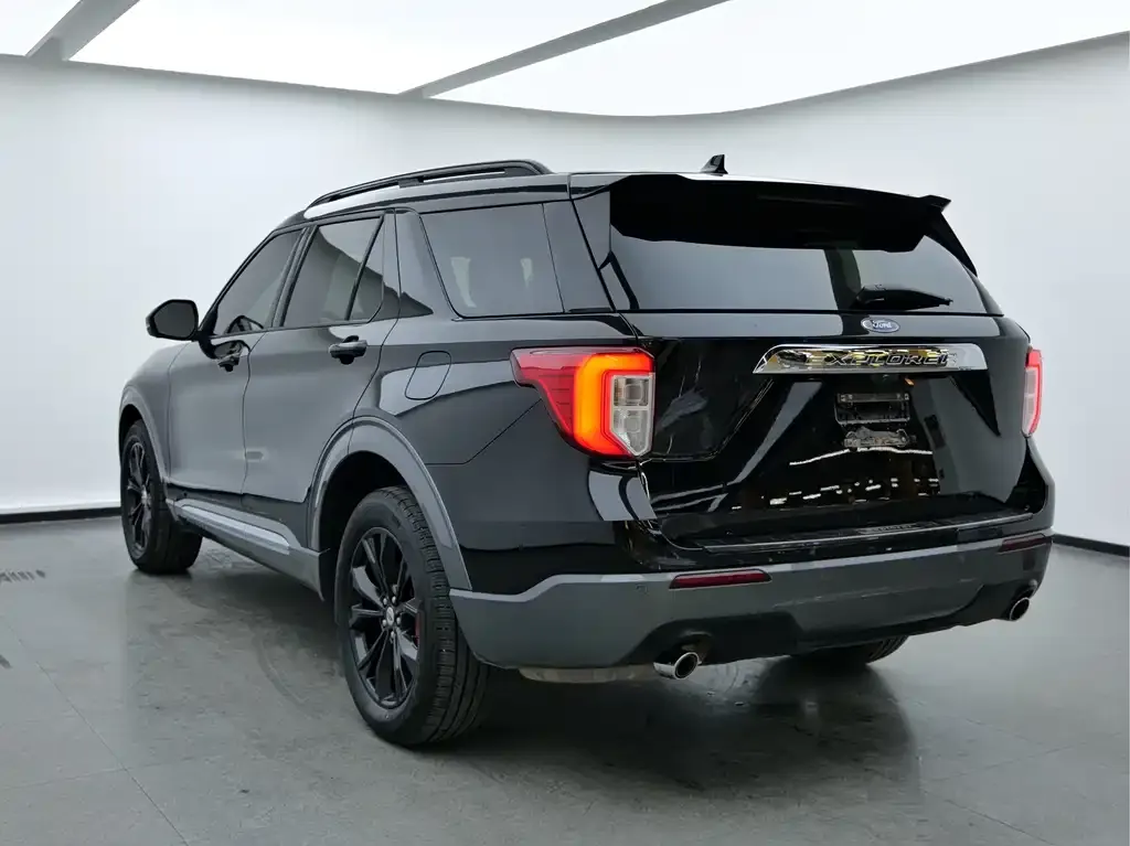 Ford Explorer 2021 из CN, фото 2