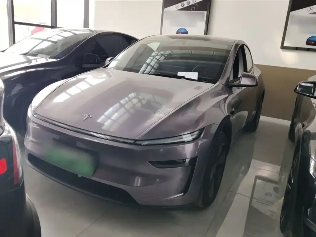 Tesla Model Y 2025 из CN, фото 5