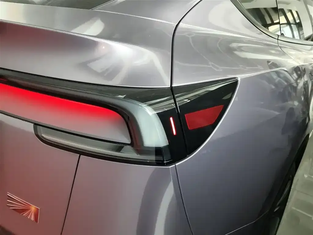 Tesla Model Y 2025 из CN, фото 8