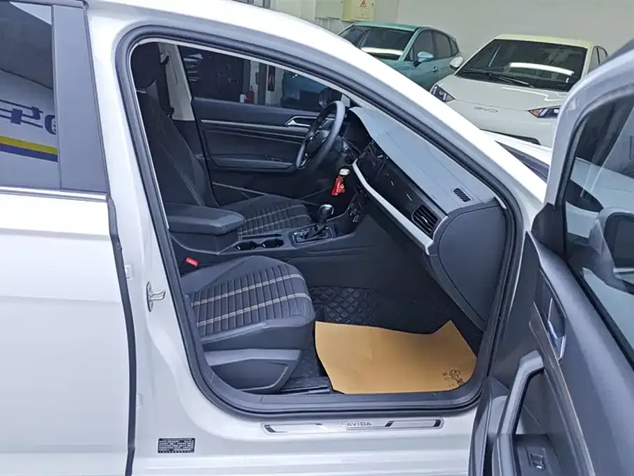 Volkswagen Lavida 2022 из CN, фото 8