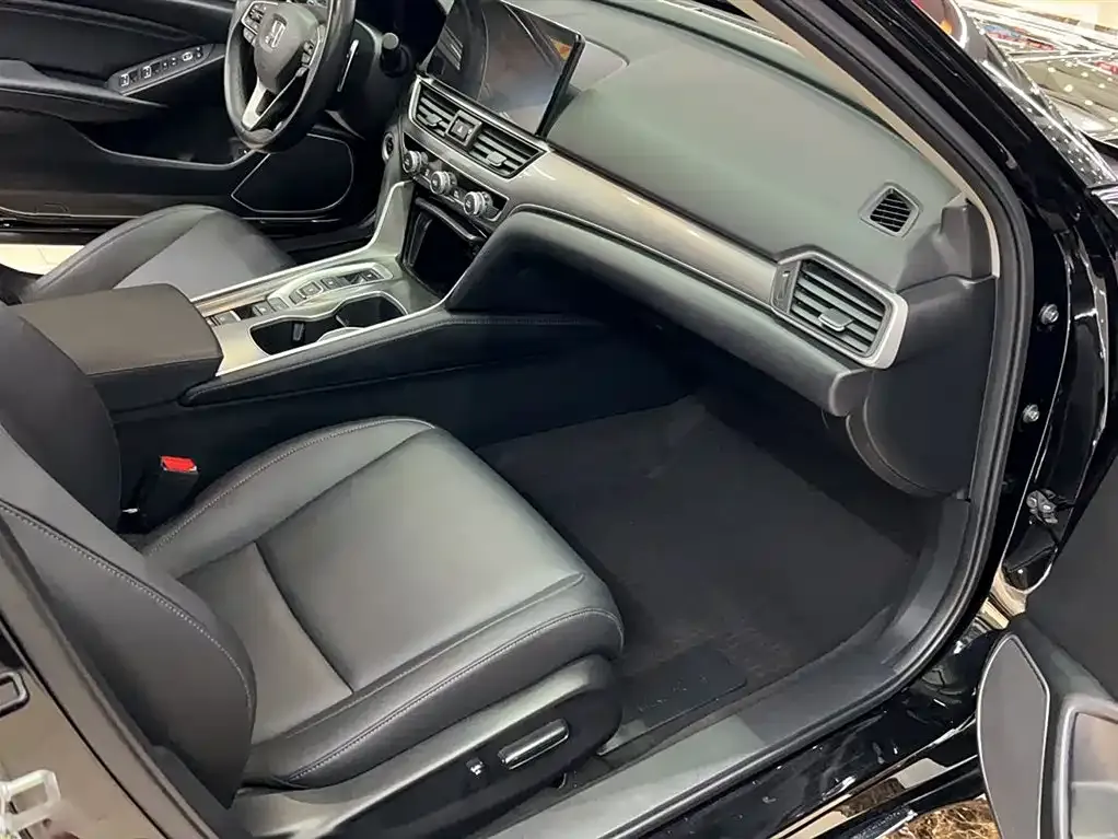 Honda Accord 2022 из CN, фото 4