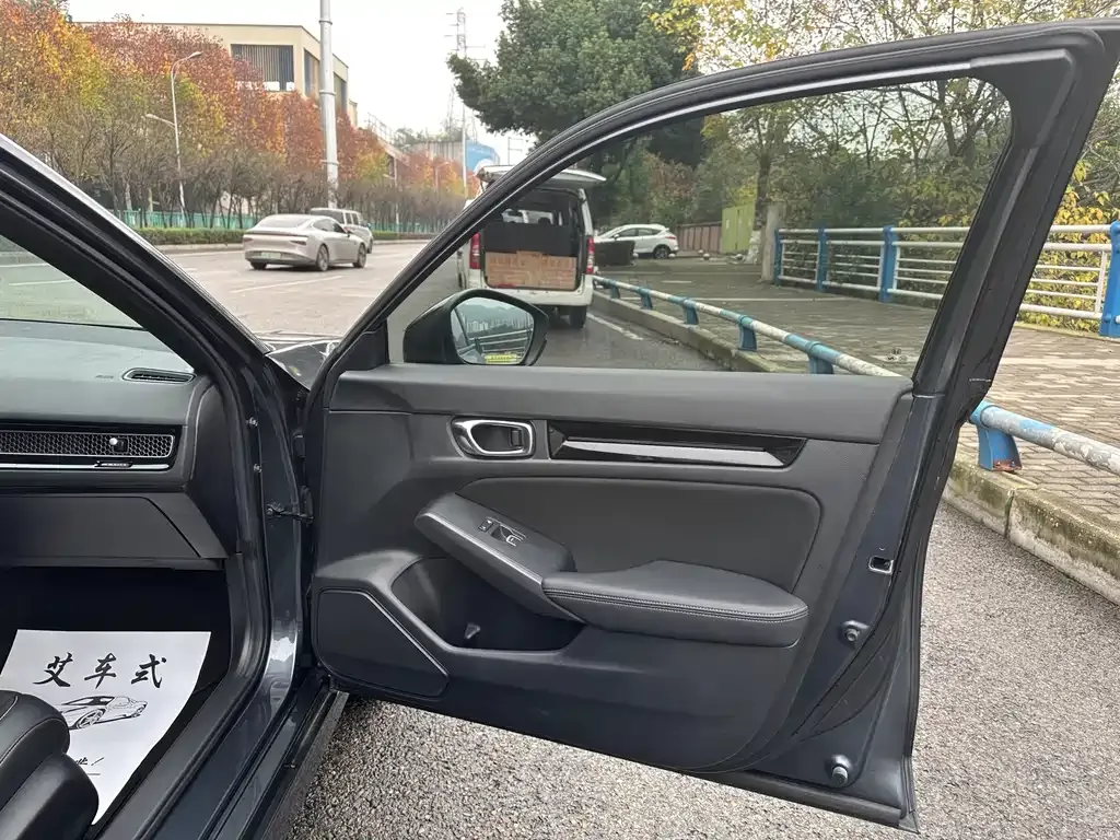 Honda Civic 2022 из CN, фото 10