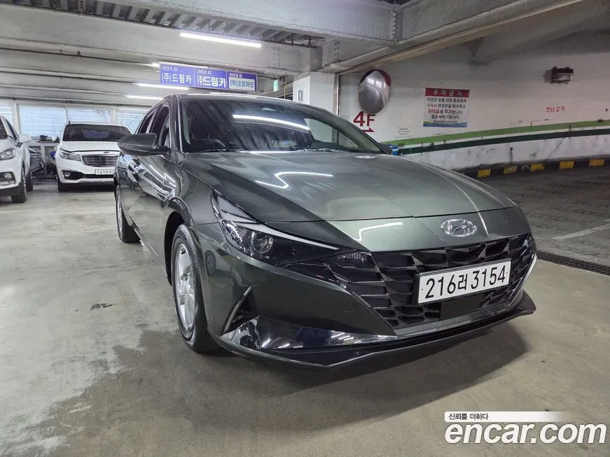Hyundai AVANTE — фото 1