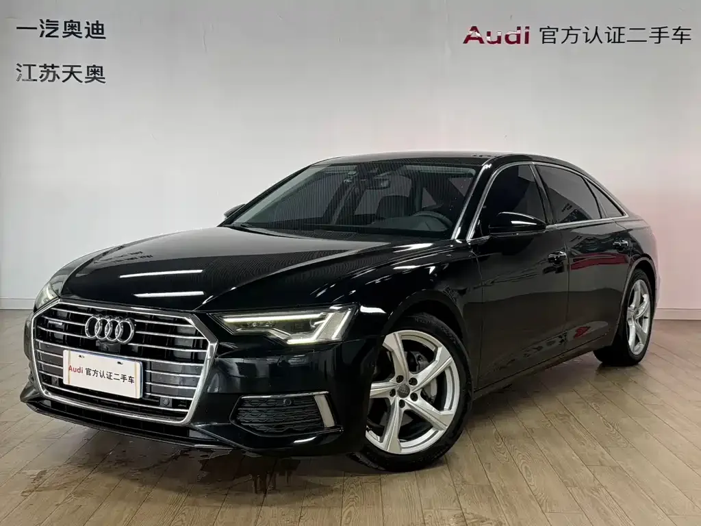 Audi A6L — фото 1