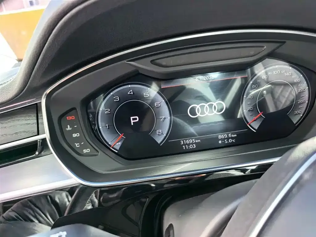 Audi A8 2023 из CN, фото 4