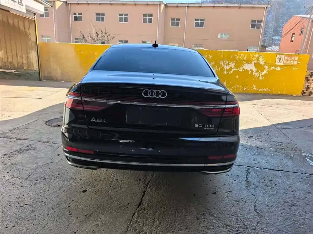 Audi A8 2023 из CN, фото 7