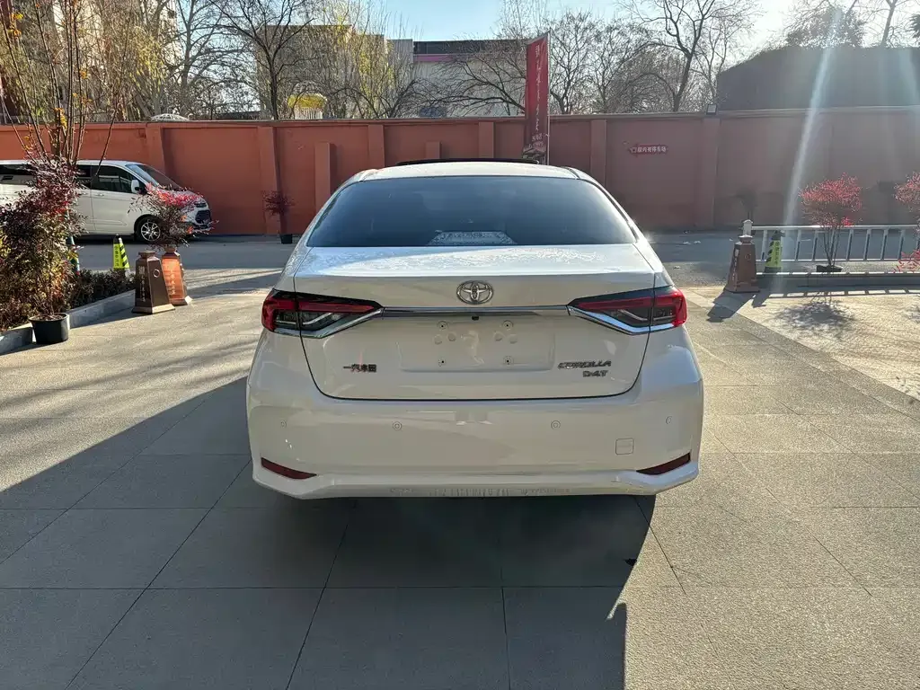 Toyota Corolla 2022 из CN, фото 2
