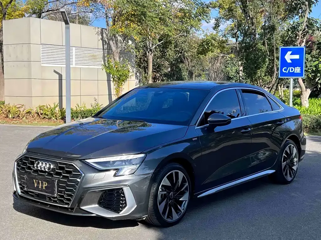 Audi A3 2024 из CN, фото 1