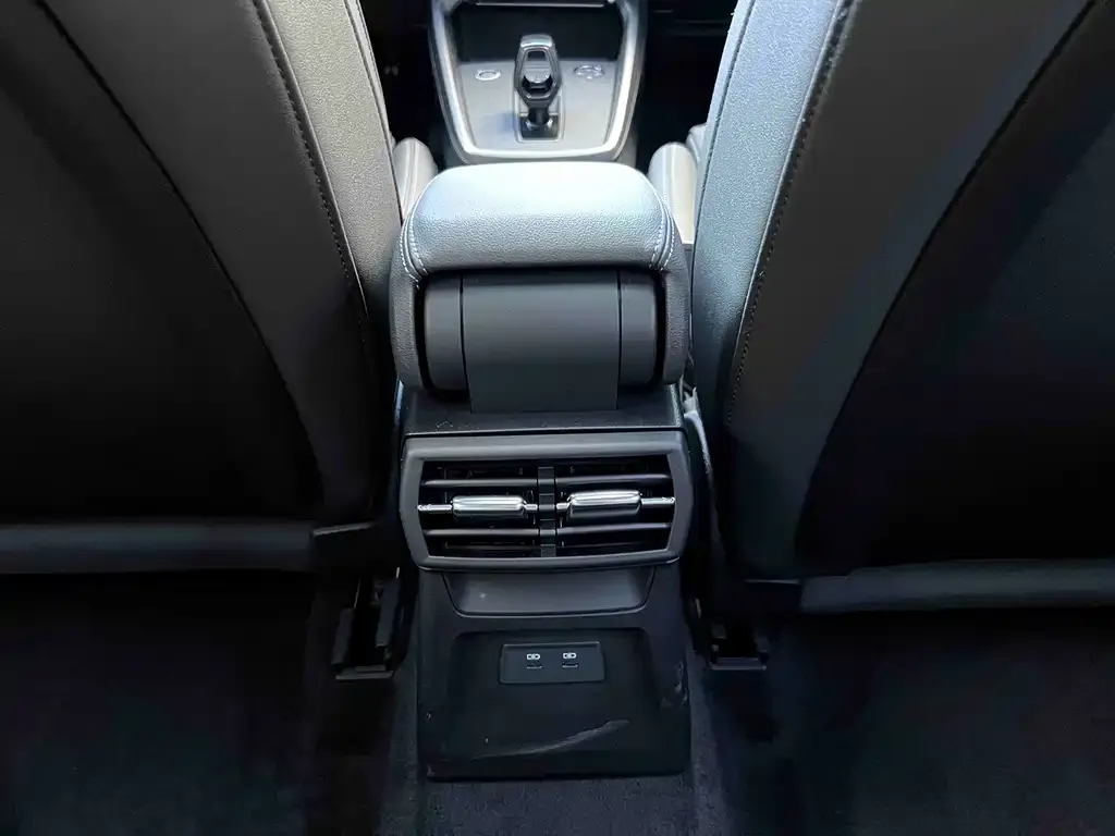 Audi A3 2024 из CN, фото 4