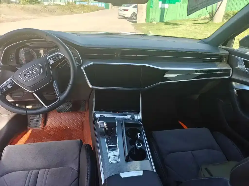 Audi A6L 2023 из CN, фото 2