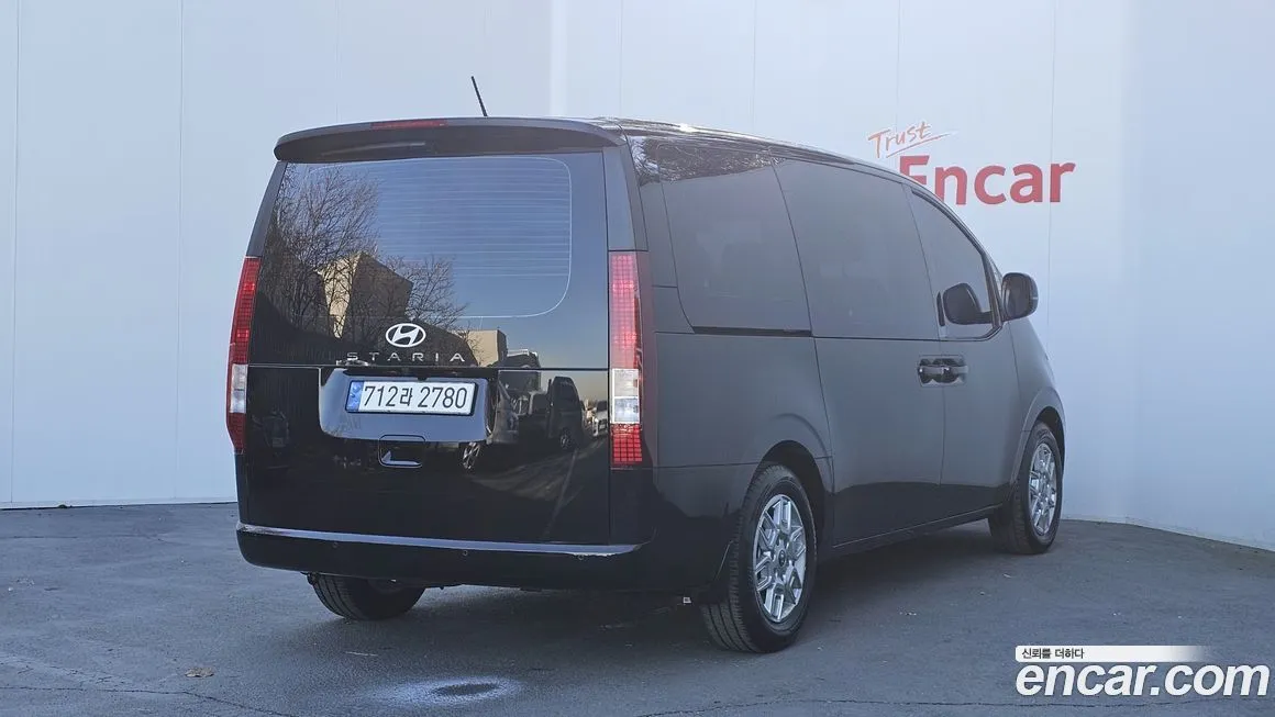 Hyundai Staria — фото 4